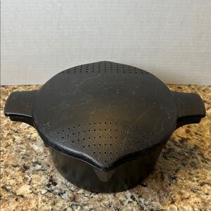 Pampered Chef 2qt Microwave Steamer